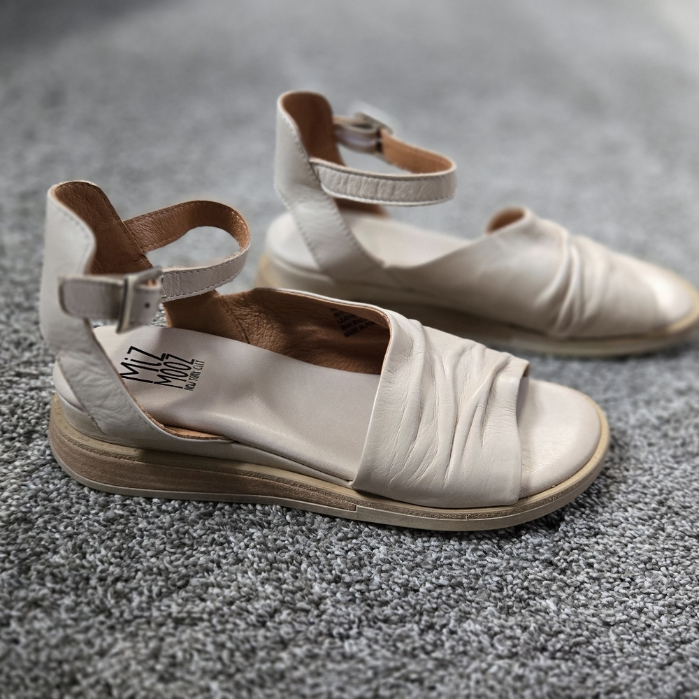 Miz Moos Cornwall Women's Casual Wedges NWOB size 38